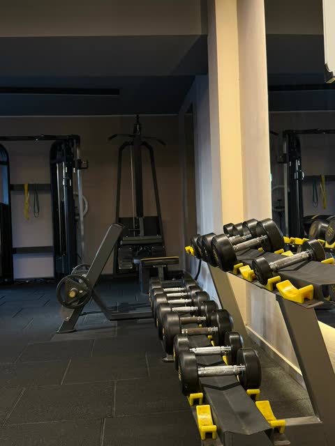 MAY FITNESS Pendik spor salonu – salon fotoğrafı 2